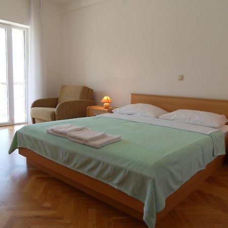 Apartments Petricevic Selce Buitenkant foto