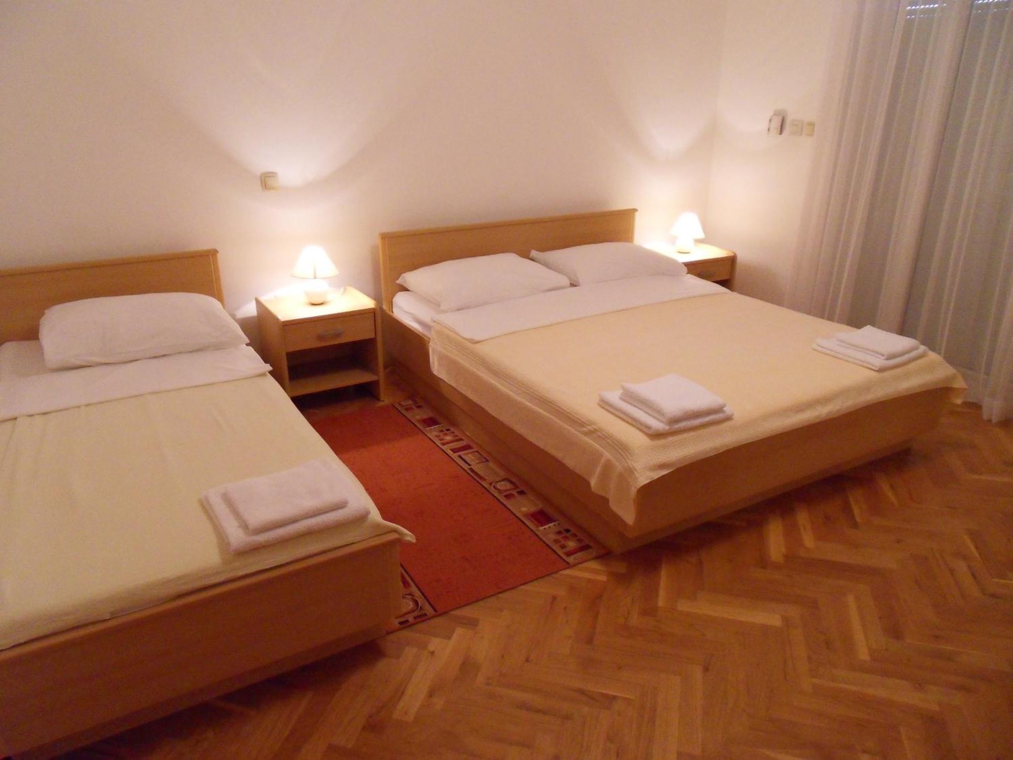 Apartments Petricevic Selce Buitenkant foto